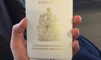 Thực hư chuyện Passport Canada có màu trắng? Tổng cộng có mấy màu?