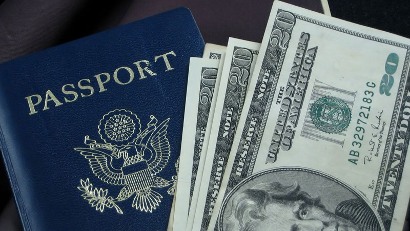 Chi phí dịch vụ đổi passport Vạn Phát Gia hợp lý