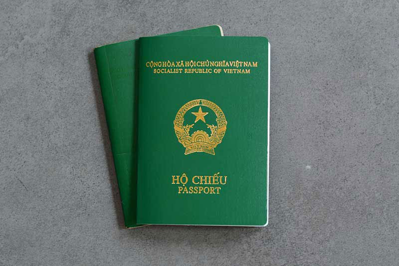 Dịch vụ làm passport uy tín Vạn Phát Gia